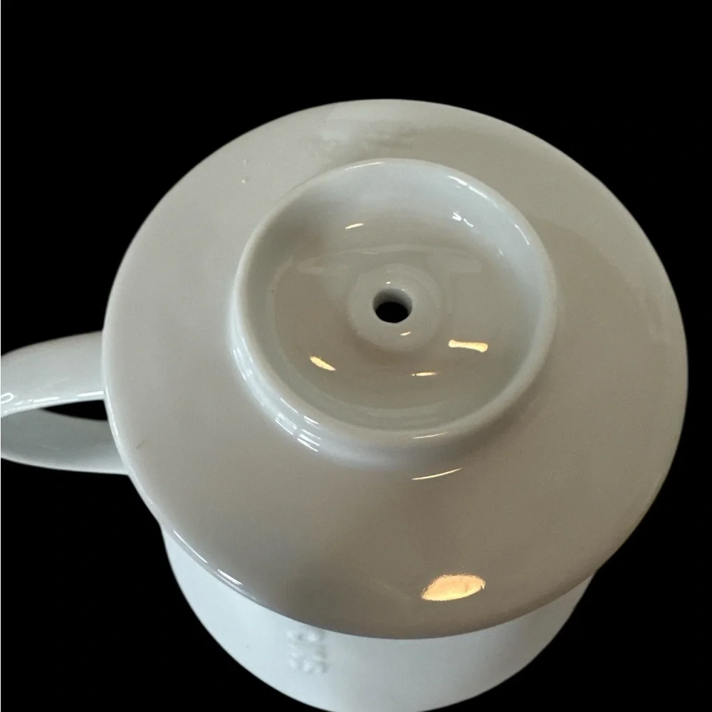 Starbucks Classic White Coffee Pour Over Brewer. #4. (S 2 110225) - Picture 6 of 7